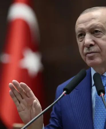 cumhurbaskani-erdogan-dan-birlik-mesaji-bizi-kimse-ayiramaz-1777464034-923_large